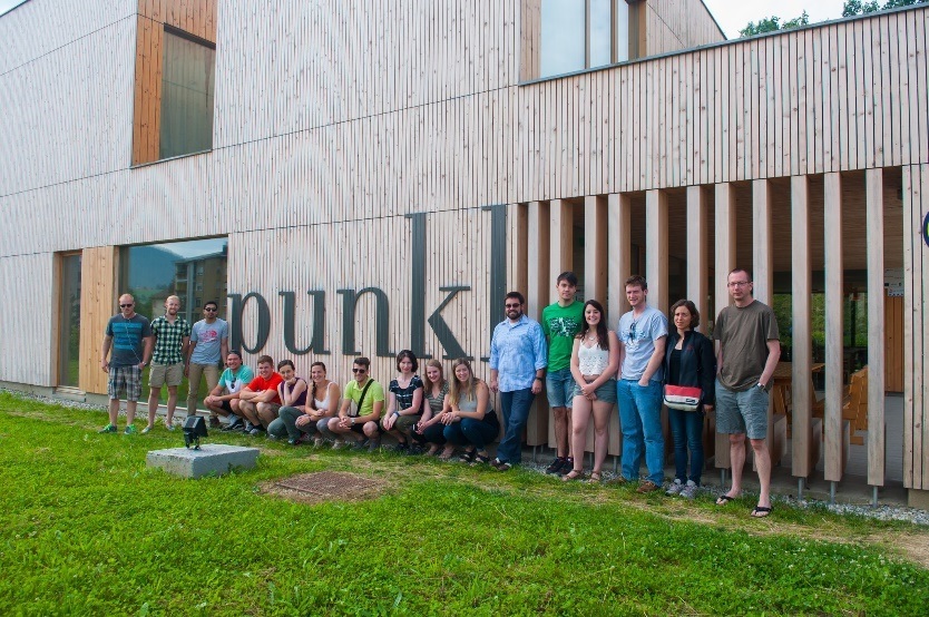 Slika 16 Mladinski hostel Punkl na Ravnah. Foto: Mike Burnard.