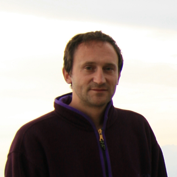 dr. Aljaž Ule